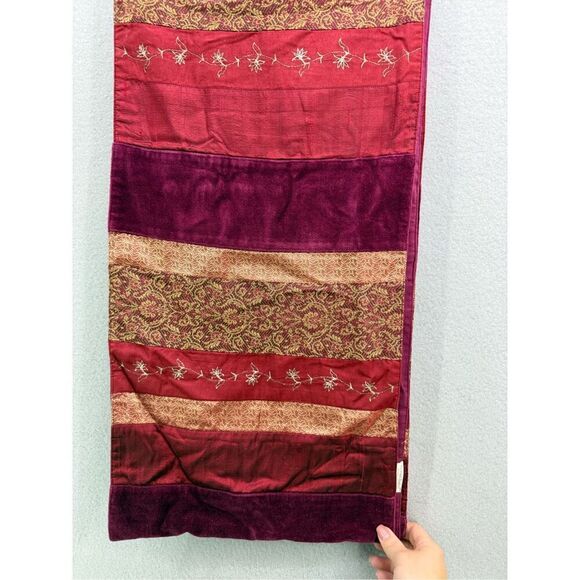 Crate & Barrel Arabesque Table Runner Moroccan Spice Reds Orange Gold 14” x 120” - Picture 7 of 7